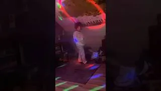 Miniature : Nadim se transforme en visse percée ( Elvis Presley ) 😂😂