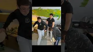 Miniature : Nadim et Remi s’explosent des tortillas sur la tête 😂