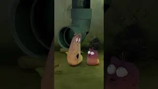 Miniature : Ne jugez pas un livre à sa couverture 🐌 Larva #shorts #animation
