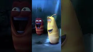 Miniature : Une plante effrayante essaie de manger les larves ! 😨 Larva #shorts #animation