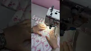 Miniature : Je couds les étiquettes sur vos trousses personnalisées !