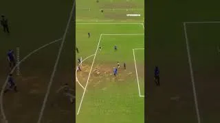 Miniature : Incroyable : ils tentent le geste de Ronaldinho en plein match et voici le résultat