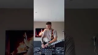 Miniature : David Guetta - Titanium 🔥 Guitar Mix version 🎶 #guitar #dj #davidguetta #djviral #electricguitar