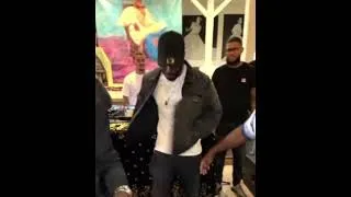 Miniature : MHD - Fait Danser Dadju Et Aboudebeing à la soirée Mansa