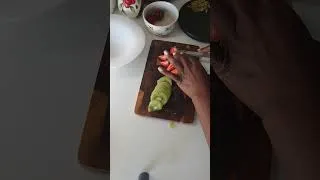 Miniature : yaourt au fruits et noix #idéesdéjeuner #bonnecuisine #bonnecuisine #recettevegetale