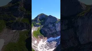 Miniature : Une minute pour atteindre le sommet.