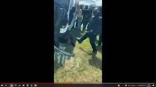 Miniature : La gendarmerie détruit un contrôleur pioneer a coups de pied (W-E fete de la musique/hommage Steve)