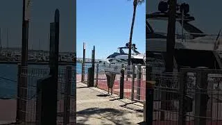 Miniature : les millionnaires sur la côte d'Azur