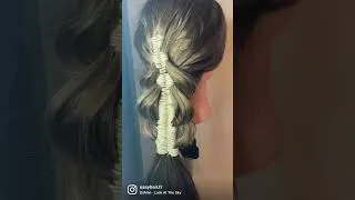 Miniature : Braiding with yarn