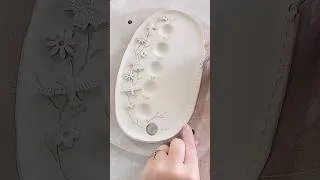 Miniature : la palette de PRINTEMPS 🌼 ! #ceramique #porcelaine #handmade #printemps #ceramicvideo