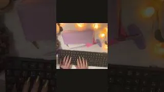Miniature : Tapping & Scratching 🌸 #short #asmr #tapping #scratching #asmrsounds #asmrnotalking #keyboard