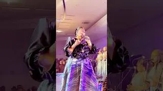 Miniature : Couple Mbelenga au concert de Maman L’or Mbongo à Paris,meilleur concert pour clôturer l’Année 2024