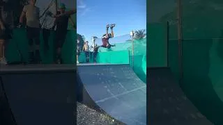 Miniature : Ce frontflip est juste dingue 🔥 #rollerblading #roller #tricks #frontflip #fyp #foryou