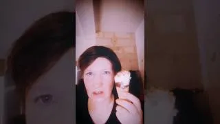 Miniature : Asmr fr : dégustation d'une glace