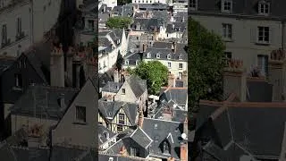 Miniature : A Tours, la Tour Charlemagne se visite et plus de 200marches plus tard : voici la vue 🤩 #patrimoine