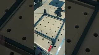 Miniature : Un socle pour la découpe laser 😁 #diy #atelier #astuce #laser #lasercutting