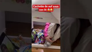 Miniature : Une cachette de ouf sous son lit 😱😂 Pink Lily abuse ! 😭