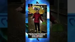 Miniature : 😍Parapluie ☂ Pratique 🌧 #shortsvideo #shorts #rir #rire #etresoi #laugh #laughing #umbrella #pubg