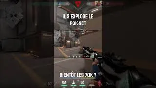 Miniature : IL SE CASSE LE POIGNET 😱 #valorant #valorantclips #valorantfr #valorantfunny #valorantgaming