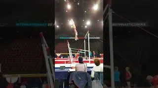 Miniature : Nina Derwael - bars - Podium training Bercy 2017