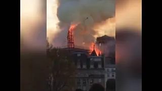 Miniature : La chute de la flèche de Notre-Dame de Paris lors de  l'incendie 😓😭