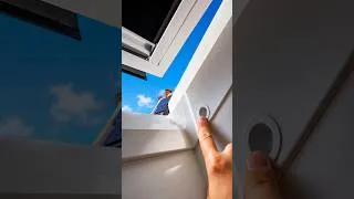 Miniature : A quoi sert le trou sur le côté du velux?