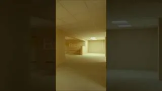 Miniature : Et si vous étiez coincé dans les Backrooms ?