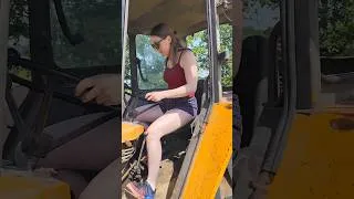 Miniature : Chaud 🥵 #agricole #ferme #renault #tracteur#agriculture #foin #passion