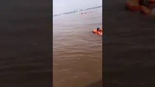 Miniature : Urgent : Naufrage entre kinshasa et Brazzaville ce matin plusieurs morts et 9 Rescapès