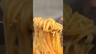 Miniature : Spaghetti à l'ail et à la tomate facile et rapide