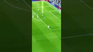 Miniature : How Attacking Midfielders Find Space Around the Box | Jude Bellingham Tactical Analysis