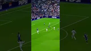 Miniature : 🚨 YAN DIOMANDÉ : UNE VOLÉE MONSTRUEUSE ! 🤯🇨🇮 LE CRACK IVOIRIEN FRAPPE EN LIGUE DES CHAMPIONS !