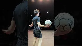 Miniature : Mais WTF... c’est quoi ce sport incroyable ?! ⚽️🔥