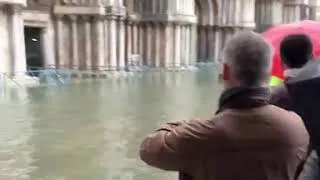 Miniature : A Venise, touristes et habitants se sont fait surprendre par l’inondation