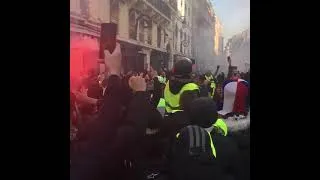 Miniature : 2019 _ Gillets Jaunes près de l'Elysée