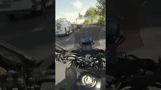 Miniature : Quand tu tombes sur un fou au volant 😅