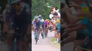Miniature : 🚴 #TDF2026 | ⚪️🔴Belle journée pour Valentin Paret-Peintre pour le maillot à pois !