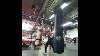 Miniature : #tonyjeffries  Casual Heavy Bag Workout - Gym Unerground Joliette #boxingtraining