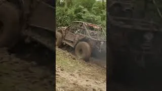 Miniature : Nissan Patrol M57 de compétition 🤘 Pied au plancher !