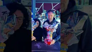 Miniature : Apertura Uovo di Pasqua One Piece Kinder 2026 🏴‍☠️ Unboxing