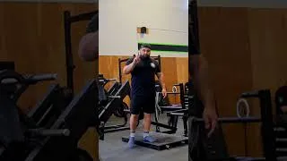Miniature : Échauffement et Warm up pour la cheville en powerlifting avant le squat