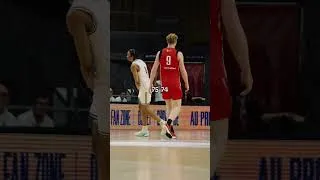 Miniature : IL EST COMPLÈTEMENT FOU 🤯
