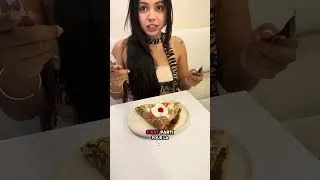 Miniature : MA COPINE COLOMBIENNE GOÛTE LES CRÊPES FRANÇAISE A MEDELLIN