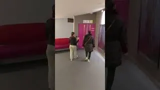 Miniature : je rentre dans la salle du cinéma voir Michael