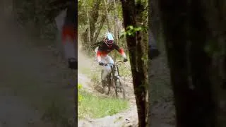 Miniature : Nouvelle vidéo en ligne ! #mtb #mtbreview #vtt #vttdh #vttdescente