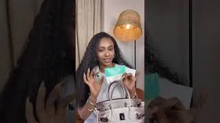 Miniature : Racky Haidara vous présente le contenu de son sac de Bad bitch #actualitésénégal #dakaractu