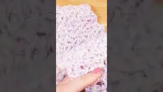 Miniature : Crochet | Écharpe printanière légère réalisée avec deux pelotes de laine