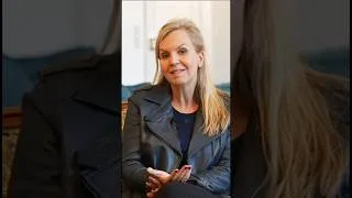 Miniature : « Trop bien, c’est trop tard ! » les principes de management de Virginie Calmels