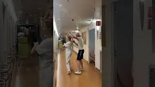 Miniature : [#Espoir 💛 ]Une danse pour célébrer la vie.