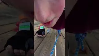 Miniature : Un défi dangereux ! Des adolescents à la conquête des hauteurs !
